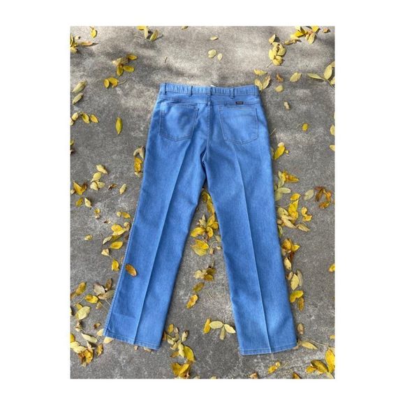 Vintage Wrangler High Waist Jeans Light Wash Straight Legs 4 Pocket Sz 36 - Picture 5 of 9